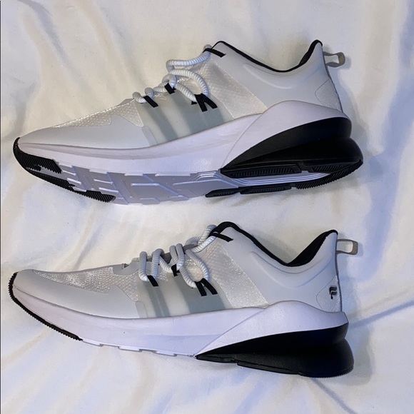 Fabletics tennis shoes - Picture 2 of 4